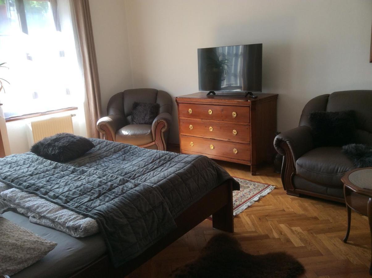 Apartments Dlouha 93 Чески-Крумлов Экстерьер фото